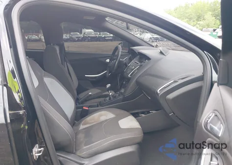 2017 Ford Focus St z USA, uszkodzony, nr VIN 1FADP3L97HL234080